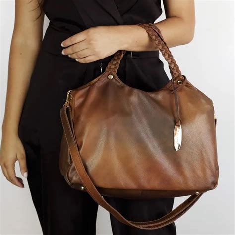 Bolsa Shopping Bag Feminina de Couro .